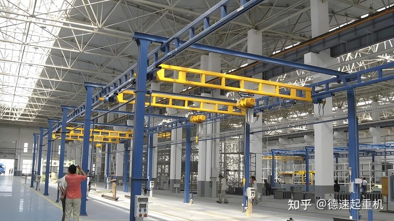 成都随车起重机：揭秘其核心部件与选型逻辑