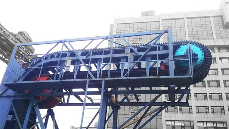 大倾角输送机：设计参数背后的关键考量